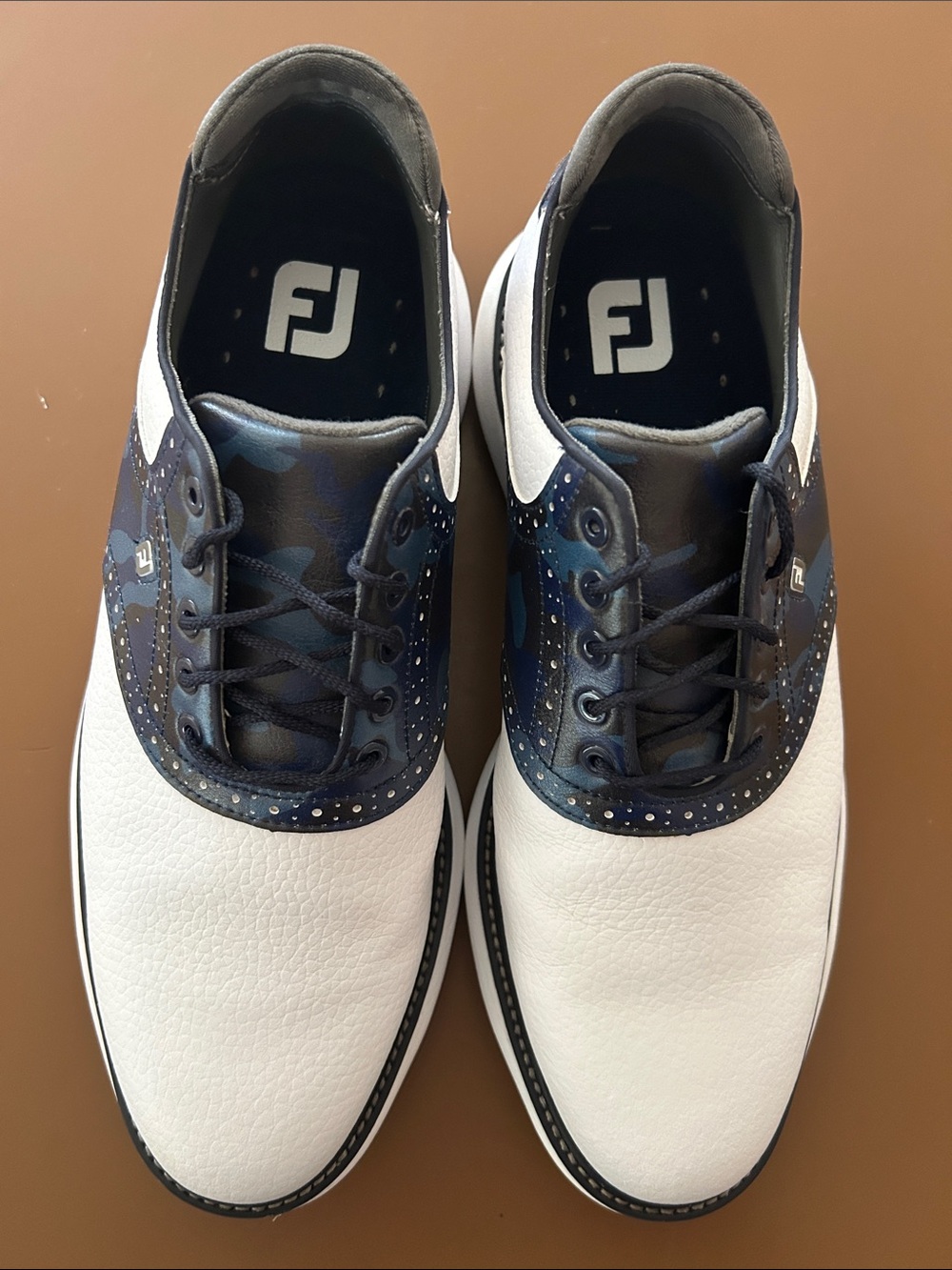 FootJoy Men’s Traditional Blucher Golf Shoes 11 Wide